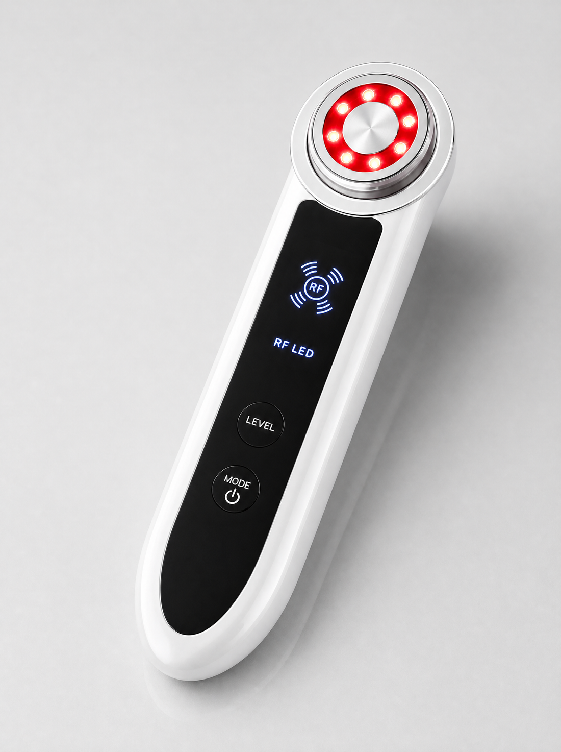 Lumeri Wand three-quarter view with display and treatment head